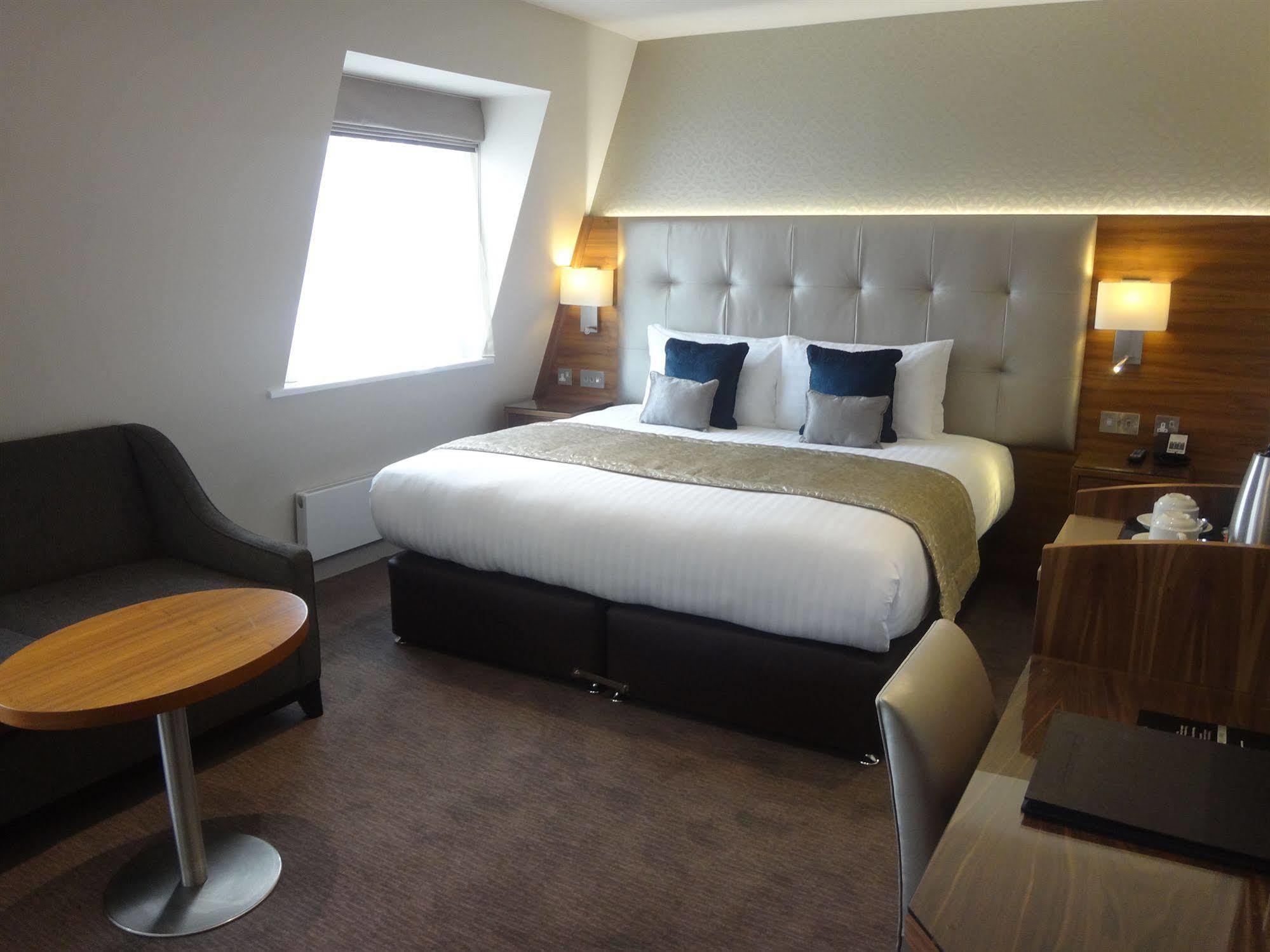 Hotel Norfolk Towers Paddington Londra Esterno foto